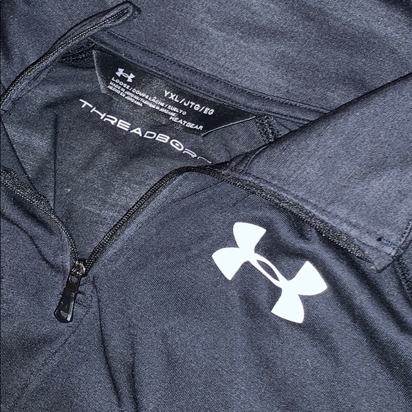 Black Under Armour Quarter Zip - Picture 3 of 4
